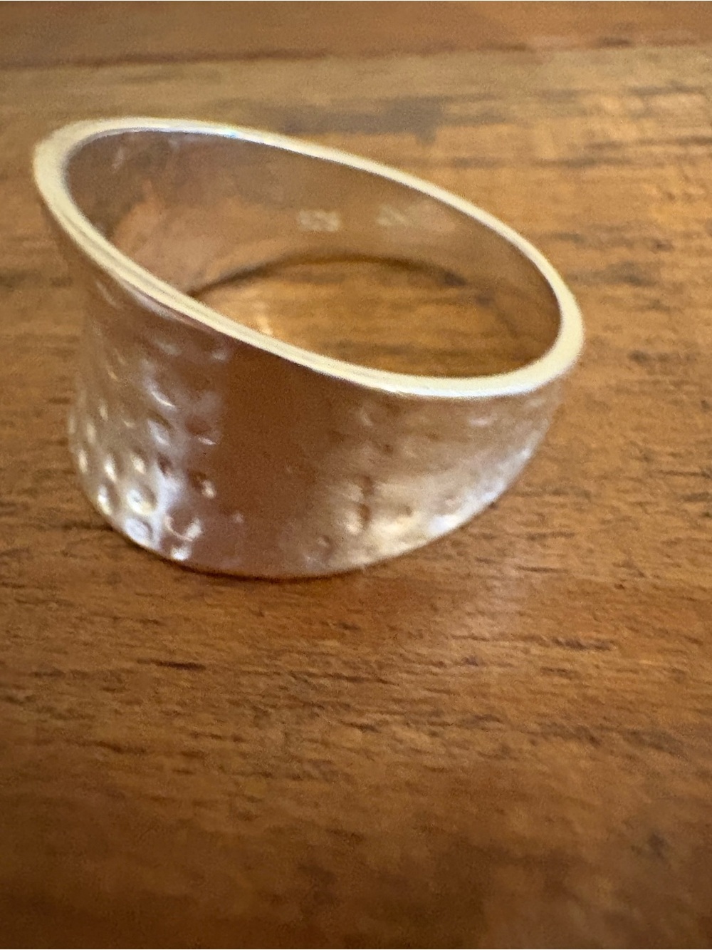 925 marked Sterling Hammered Wide Band Ring in Silver vintage lot estate